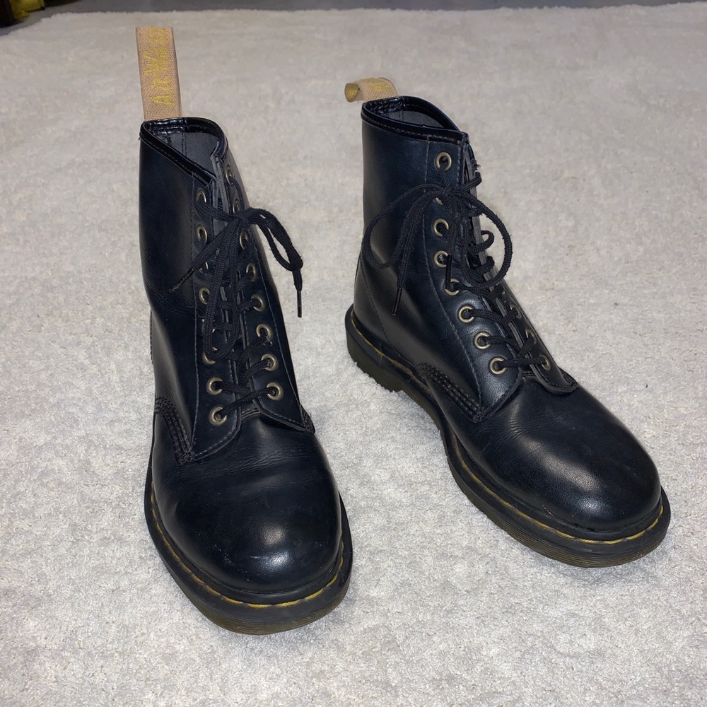Black Dr. Marten Boots!!
